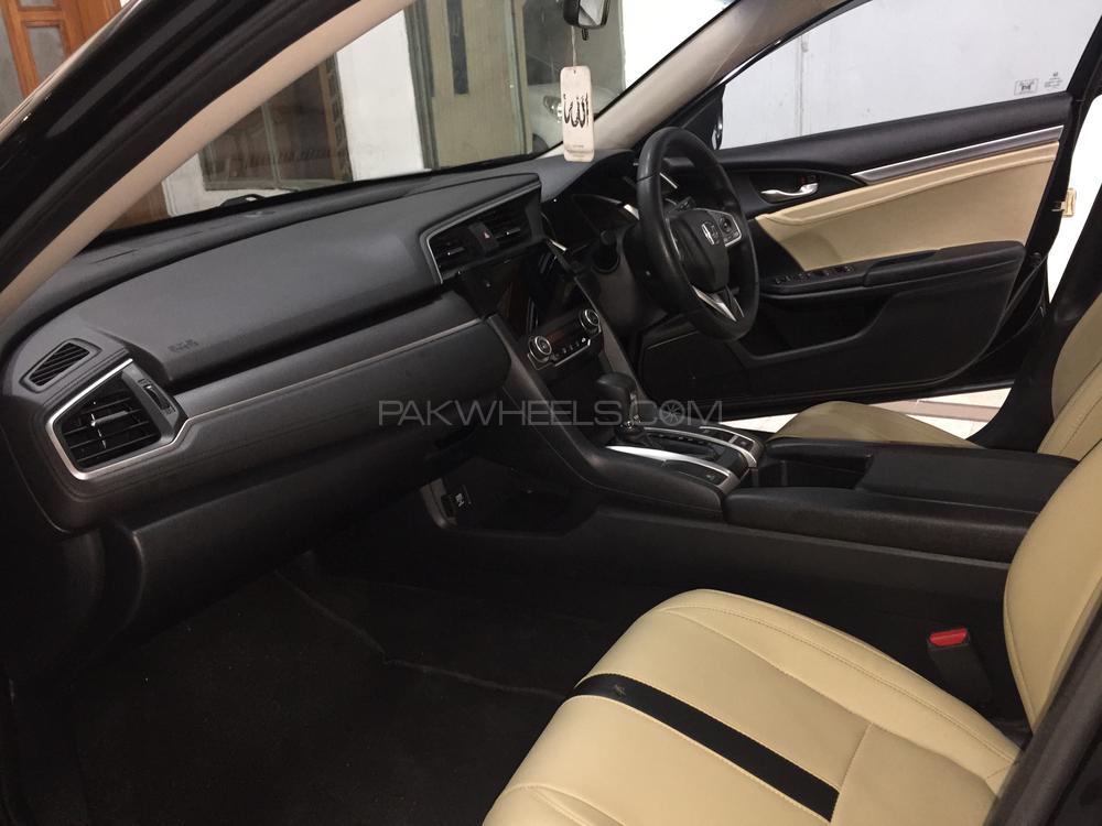 Honda Civic 2018 for Sale in Lahore Honda Civic 2018 for Sale in Lahore Image-10
