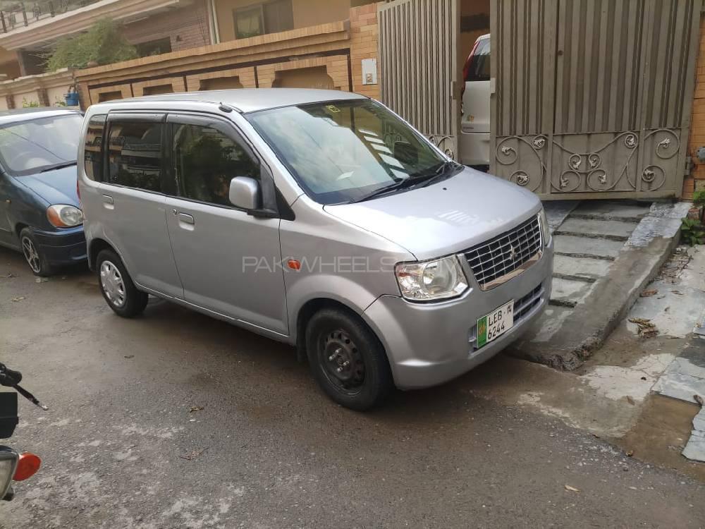 Mitsubishi Ek Wagon 2010 for Sale in Lahore Mitsubishi Ek Wagon 2010 for Sale in Lahore Image-5