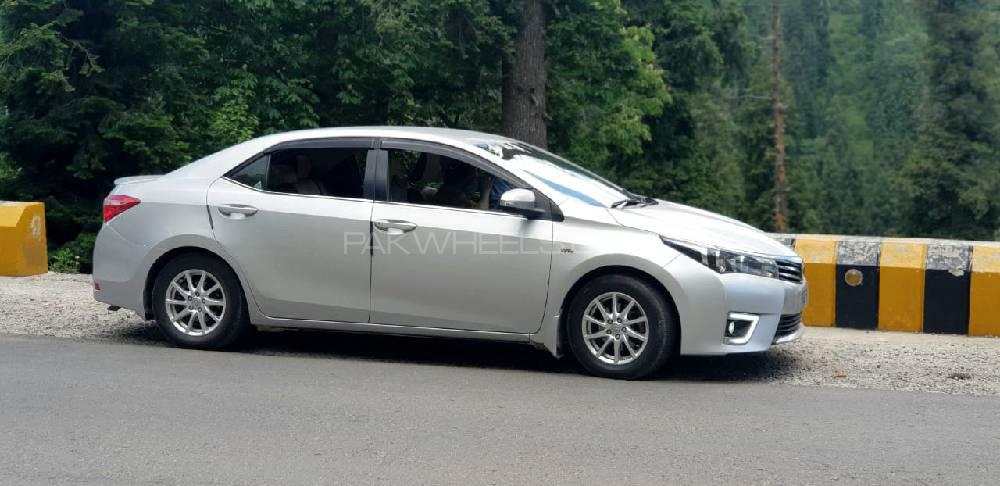 Toyota Corolla 2016 for Sale in Peshawar Image-1