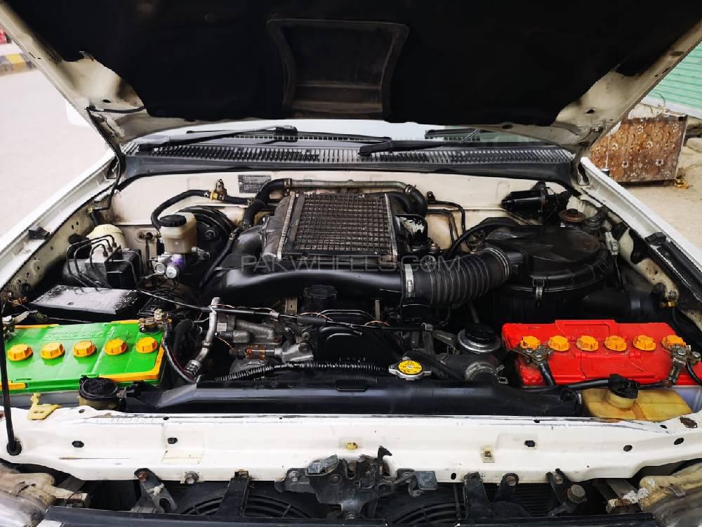Toyota Surf 2000 for Sale in Islamabad Toyota Surf 2000 for Sale in Islamabad Image-3