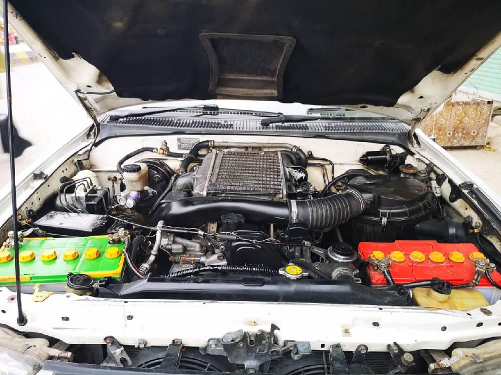 Toyota Surf 2000 for Sale in Islamabad Toyota Surf 2000 for Sale in Islamabad Image-2