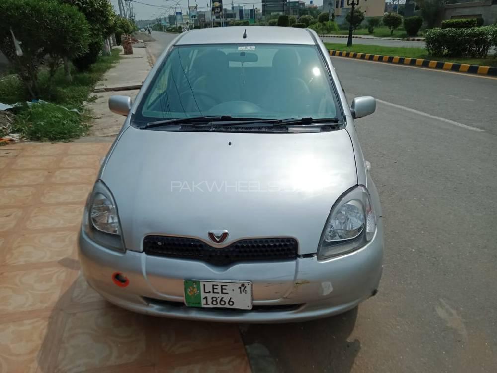 Toyota Vitz 1999 for Sale in Lahore Image-1