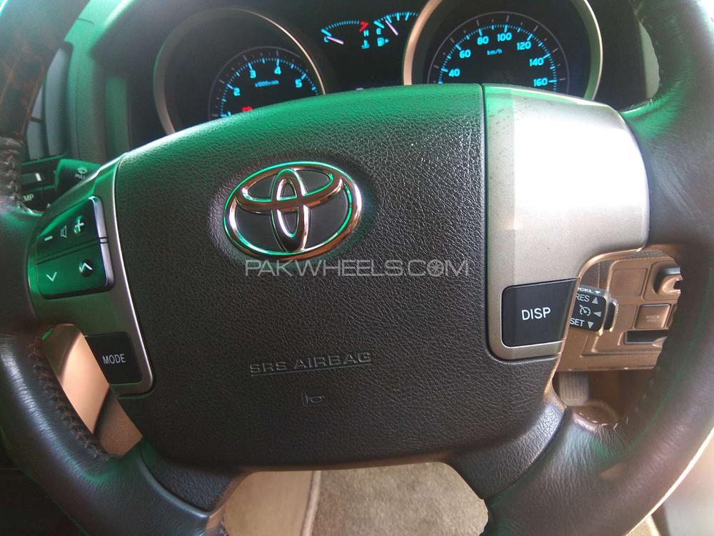 Toyota Land Cruiser 2010 for Sale in Sialkot Toyota Land Cruiser 2010 for Sale in Sialkot Image-7
