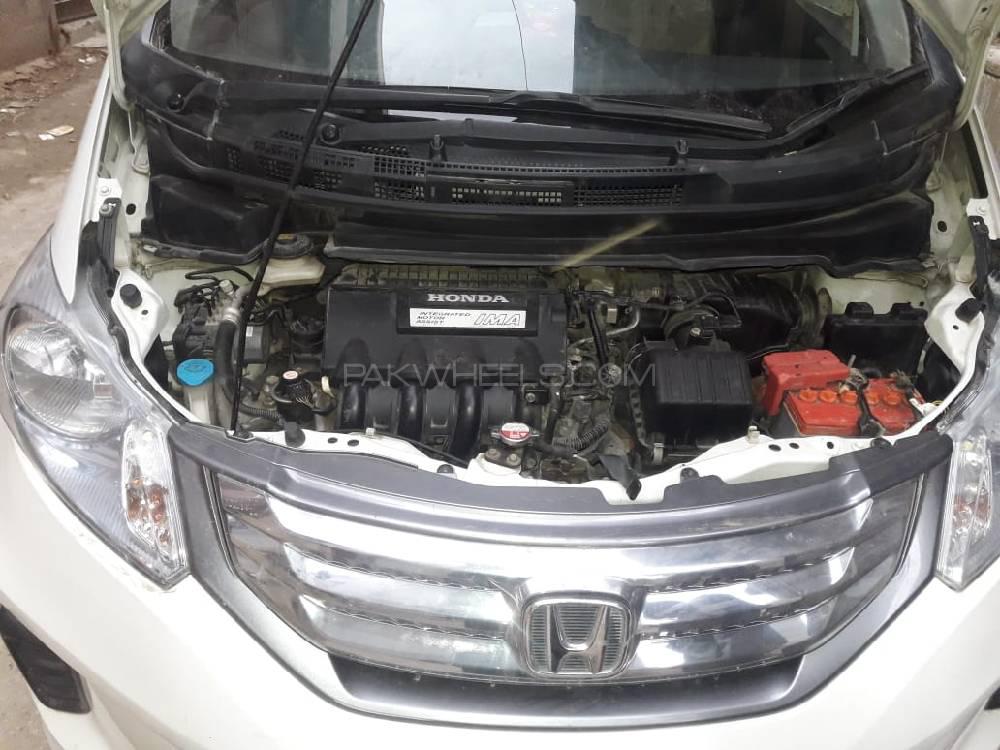 Honda Freed 2013 for Sale in Karachi Honda Freed 2013 for Sale in Karachi Image-3