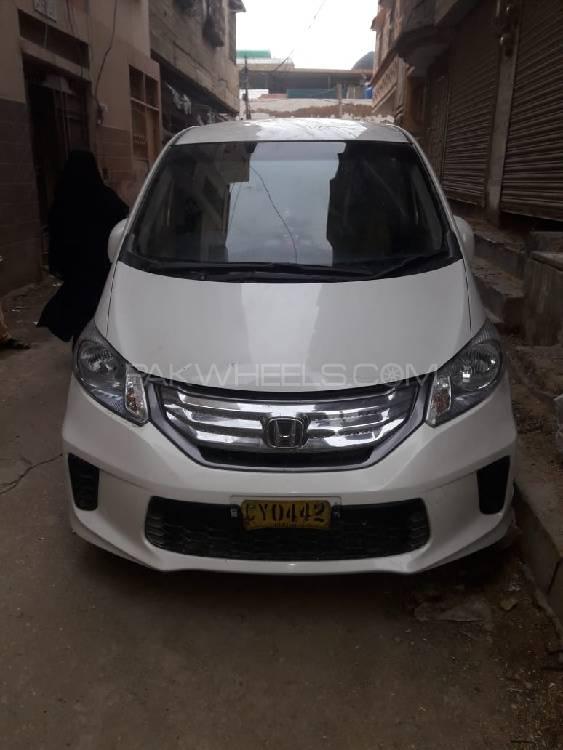 Honda Freed 2013 for Sale in Karachi Honda Freed 2013 for Sale in Karachi Image-4