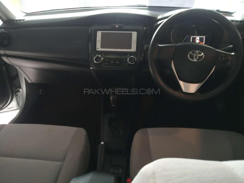 Toyota Corolla Axio 2015 for Sale in Islamabad Toyota Corolla Axio 2015 for Sale in Islamabad Image-9
