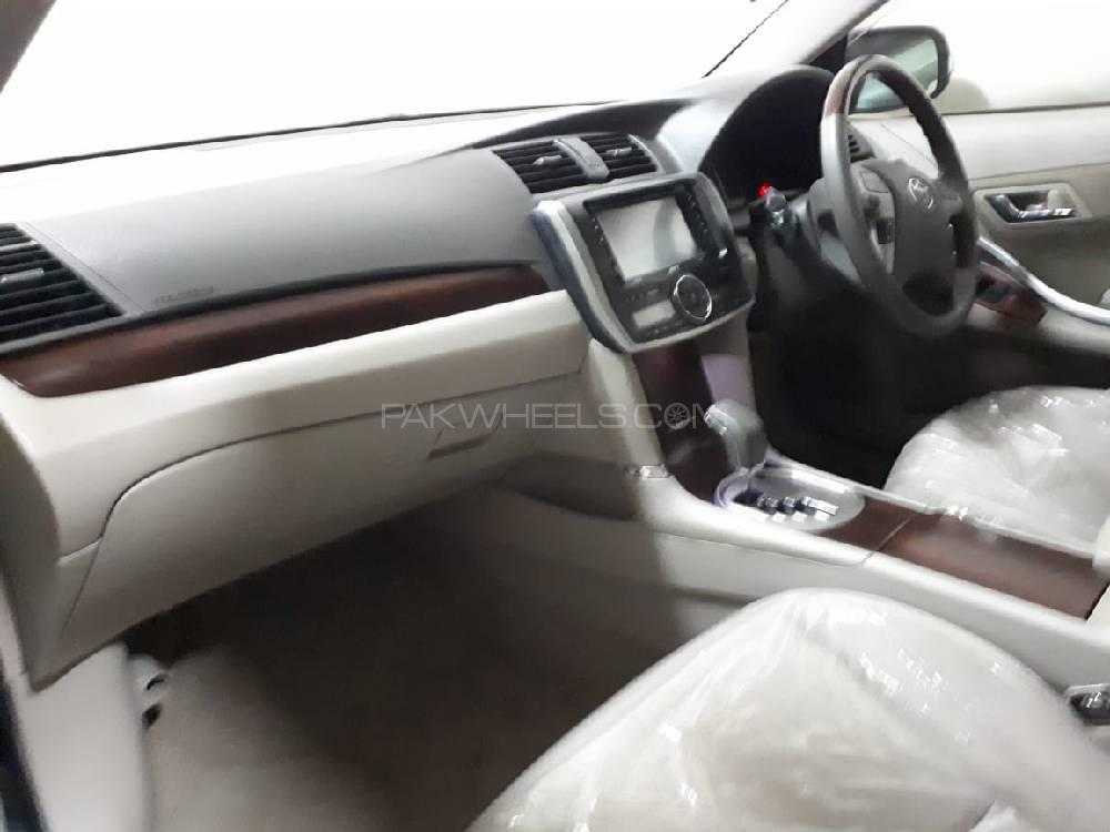 Toyota Premio 2011 for Sale in Karachi Toyota Premio 2011 for Sale in Karachi Image-7