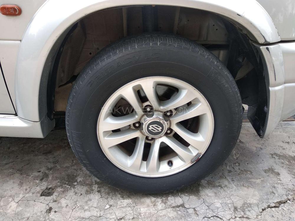 Suzuki Vitara 2005 for Sale in Lahore Suzuki Vitara 2005 for Sale in Lahore Image-3