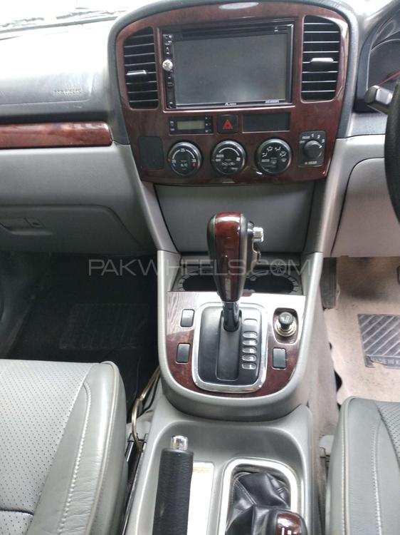 Suzuki Vitara 2005 for Sale in Lahore Suzuki Vitara 2005 for Sale in Lahore Image-7