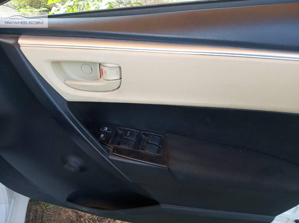 Toyota Corolla 2018 for Sale in Islamabad Toyota Corolla 2018 for Sale in Islamabad Image-11