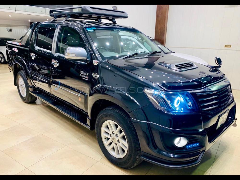 Toyota Hilux 2012 for Sale in Lahore Toyota Hilux 2012 for Sale in Lahore Image-3