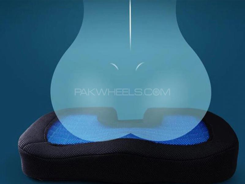 https://cache4.pakwheels.com/ad_pictures/3205/u-shape-gel-foam-cool-seat-cushion-for-car-home-office-32053674.jpg