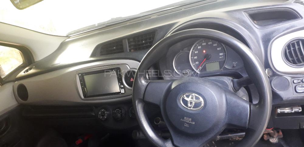 Toyota Vitz 2012 for Sale in Sanghar Image-1