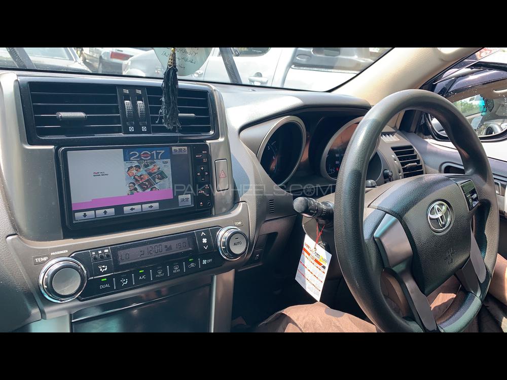 Toyota Prado 2010 for Sale in Peshawar Toyota Prado 2010 for Sale in Peshawar Image-9