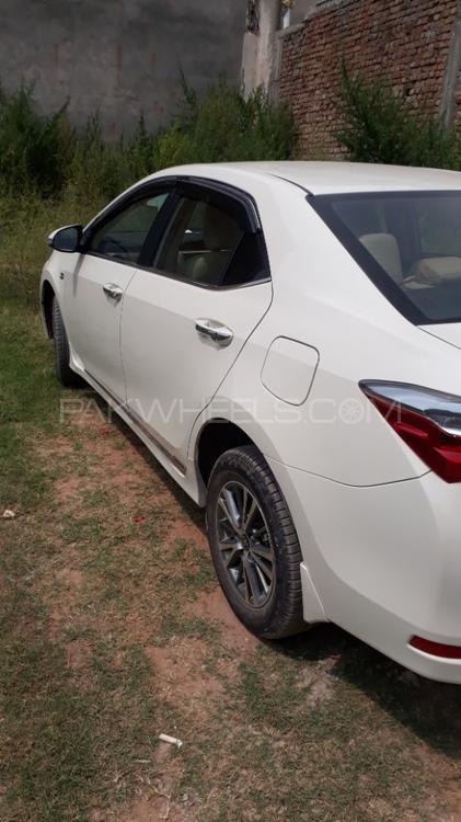Toyota Corolla 2018 for Sale in Lahore Toyota Corolla 2018 for Sale in Lahore Image-9