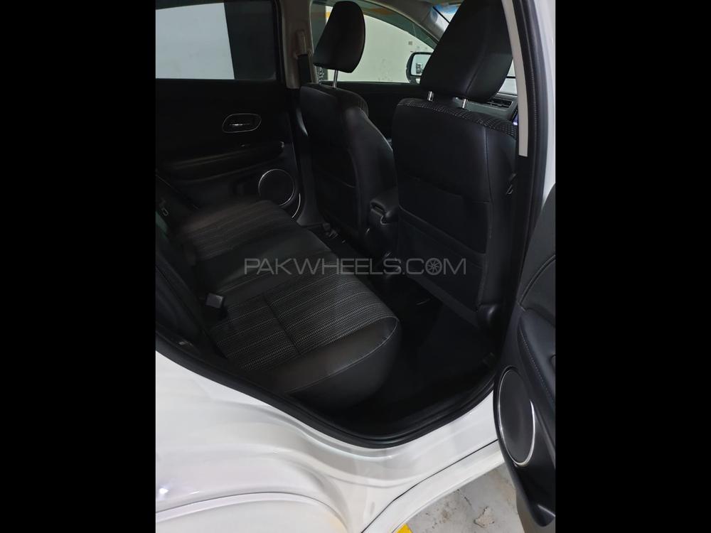 ہونڈا ویزِل 2017 for Sale in لاہور ہونڈا ویزِل 2017 for Sale in لاہور Image-9
