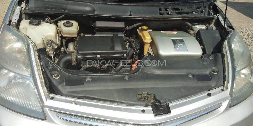 Toyota Prius 2007 for Sale in Mardan Toyota Prius 2007 for Sale in Mardan Image-5