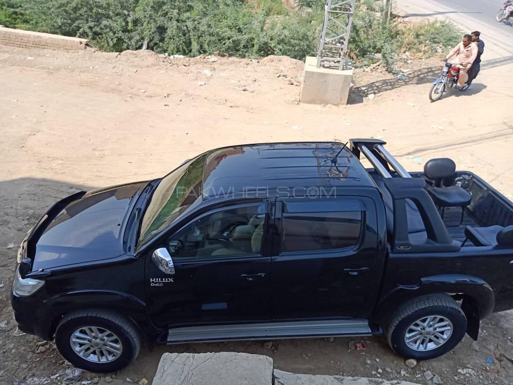 Toyota Hilux 2014 for Sale in D.G.Khan Toyota Hilux 2014 for Sale in D.G.Khan Image-2