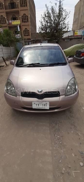 Toyota Vitz 2000 for Sale in Wah cantt Image-1
