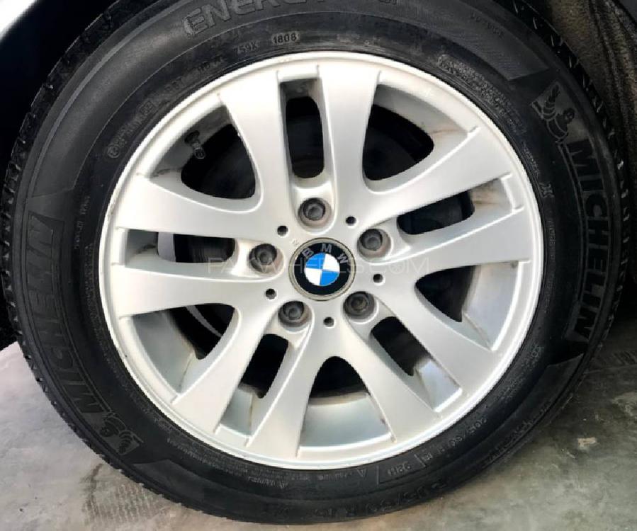 BMW 3 Series 2005 for Sale in Karachi BMW 3 Series 2005 for Sale in Karachi Image-6