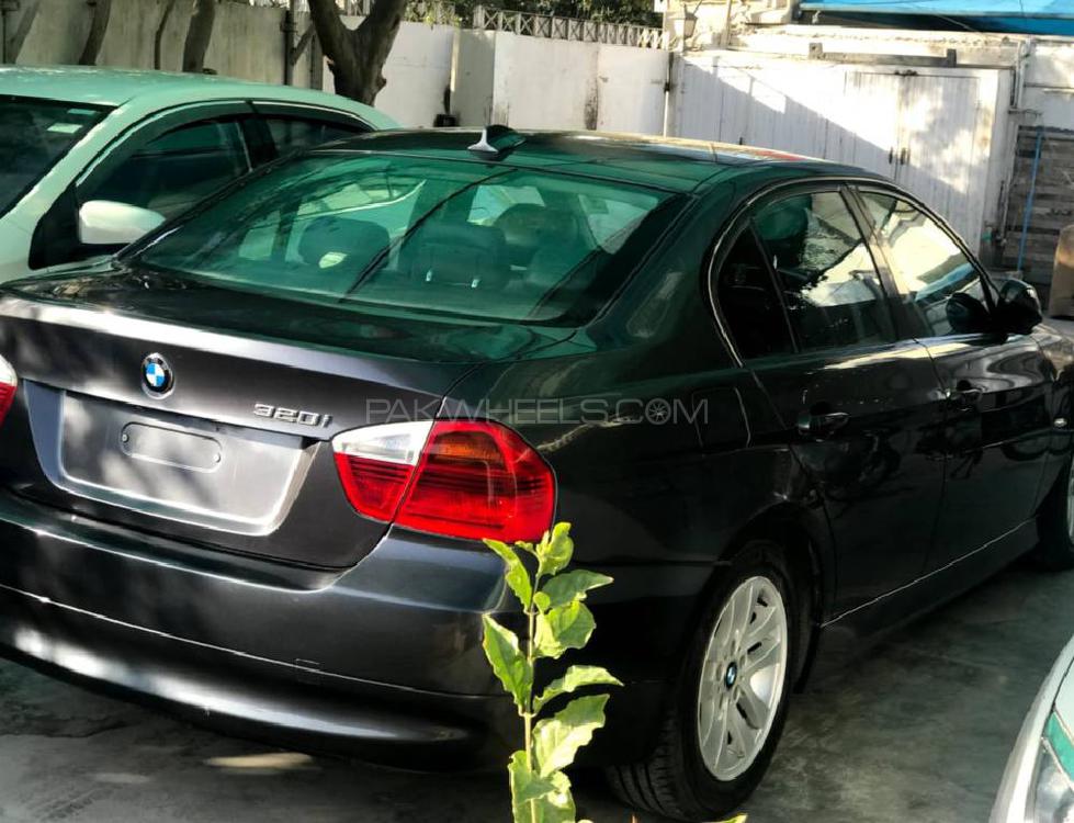 BMW 3 Series 2005 for Sale in Karachi BMW 3 Series 2005 for Sale in Karachi Image-4