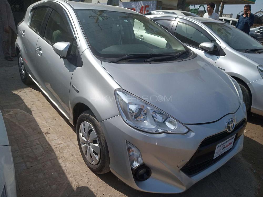 Toyota Aqua 2015 for Sale in Gujranwala Toyota Aqua 2015 for Sale in Gujranwala Image-2