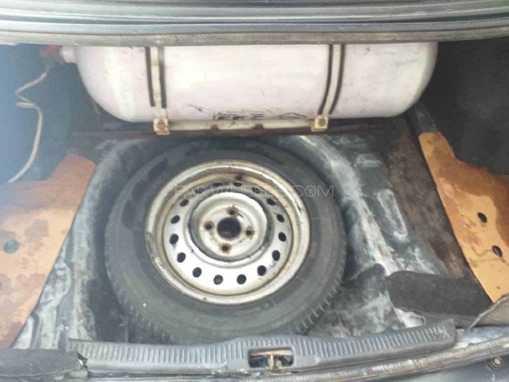 ٹویوٹا کرولا 1998 for Sale in پشاور ٹویوٹا کرولا 1998 for Sale in پشاور Image-5