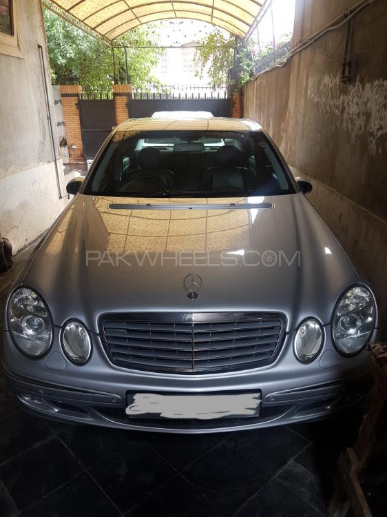 Mercedes Benz E Class 2005 for Sale in Sargodha Image-1