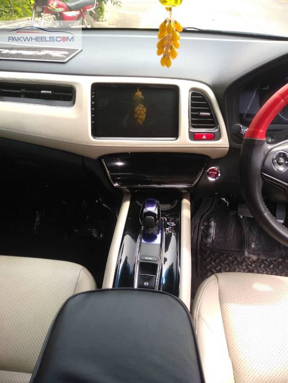 Honda Vezel 2015 for Sale in Islamabad Honda Vezel 2015 for Sale in Islamabad Image-11
