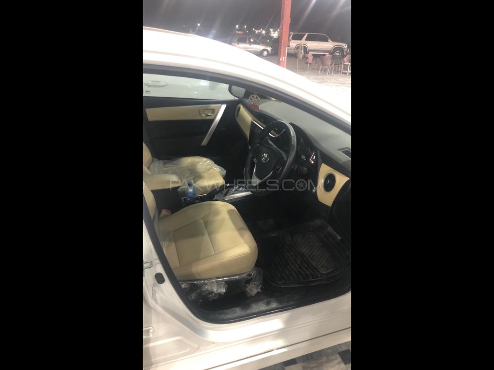 Toyota Corolla 2019 for Sale in Peshawar Toyota Corolla 2019 for Sale in Peshawar Image-5
