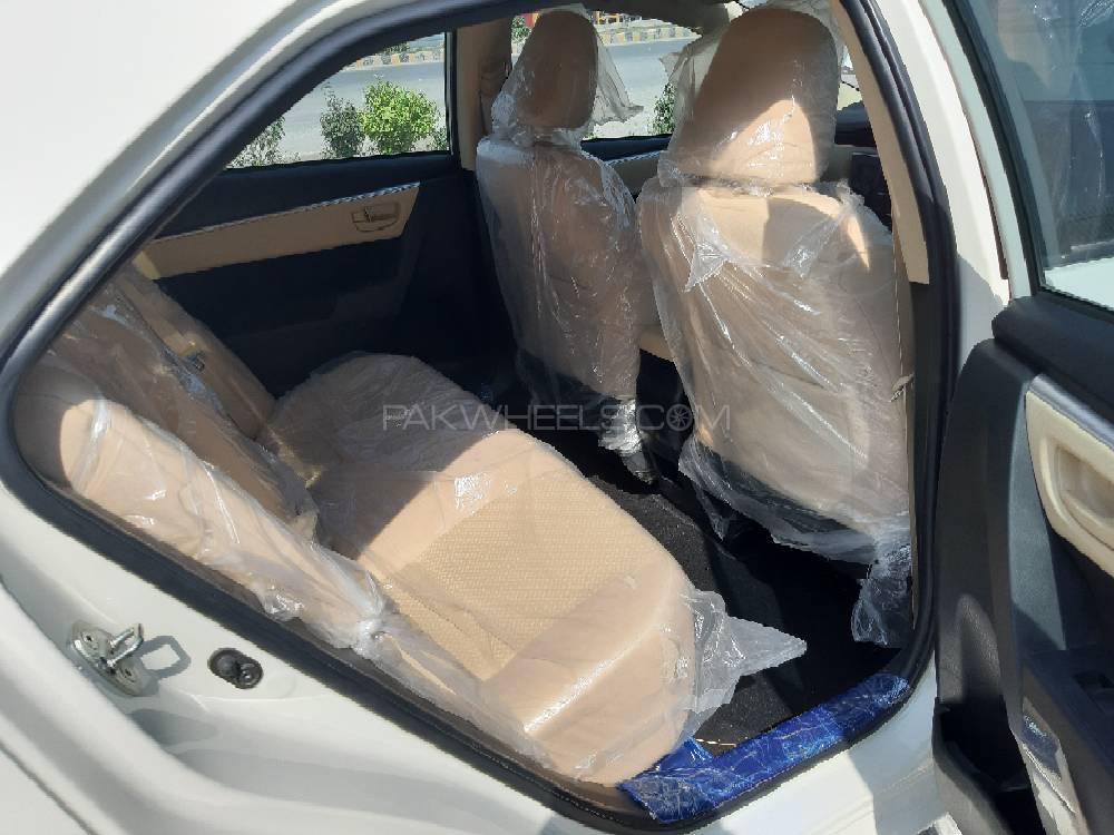 Toyota Corolla 2018 for Sale in Peshawar Toyota Corolla 2018 for Sale in Peshawar Image-3