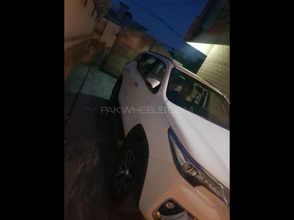 Toyota Fortuner 2018 for Sale in Faisalabad Image-1