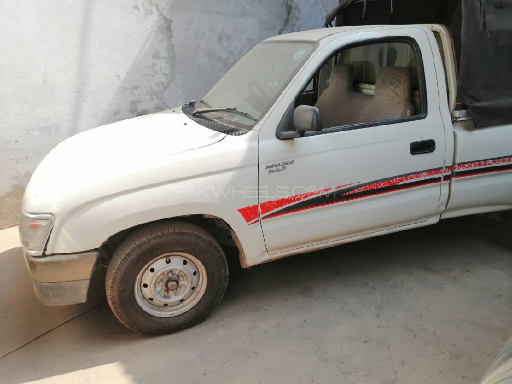 Toyota Hilux 2001 for Sale in Sargodha Image-1