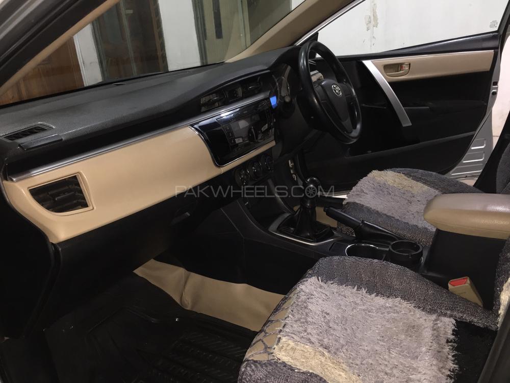 Toyota Corolla 2015 for Sale in Lahore Toyota Corolla 2015 for Sale in Lahore Image-11