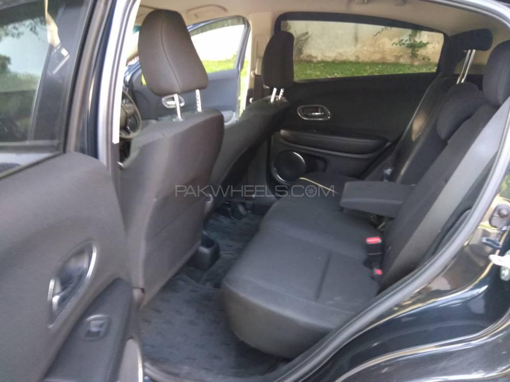 Honda Vezel 2017 for Sale in Islamabad Honda Vezel 2017 for Sale in Islamabad Image-16