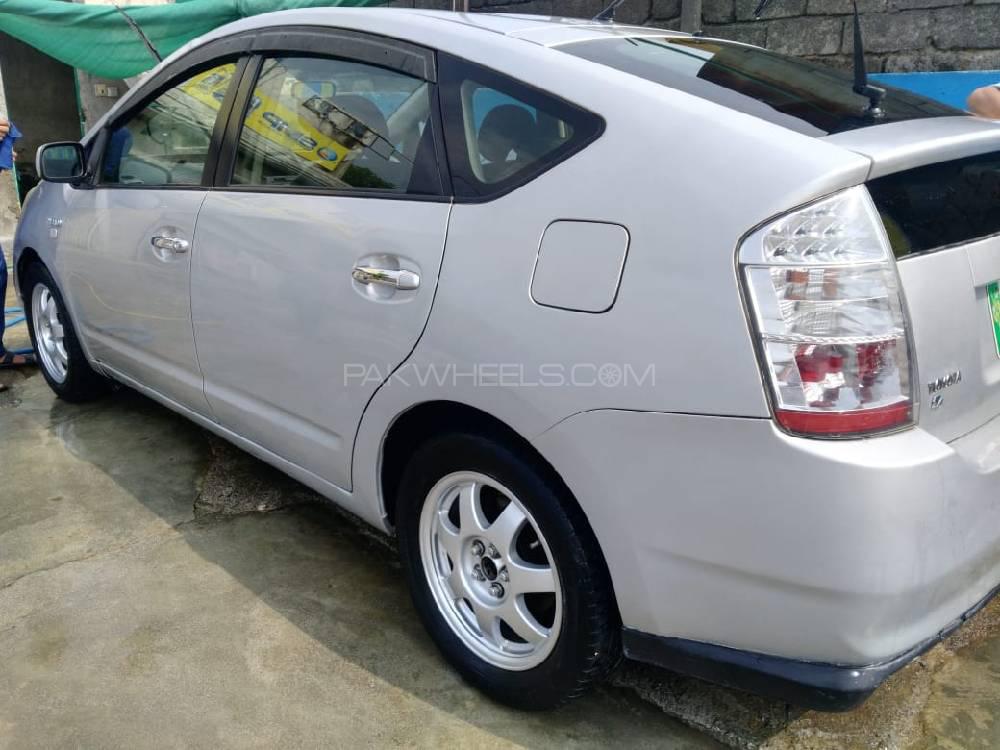 Toyota Prius 2007 for Sale in Mardan Image-1