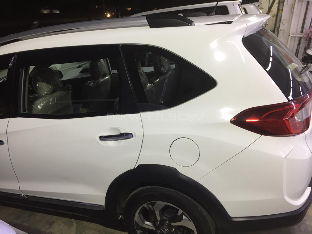 Honda BR-V 2017 for Sale in Lahore Honda BR-V 2017 for Sale in Lahore Image-4
