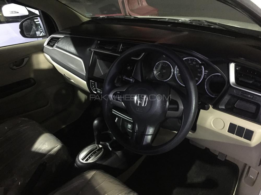 Honda BR-V 2017 for Sale in Lahore Honda BR-V 2017 for Sale in Lahore Image-9