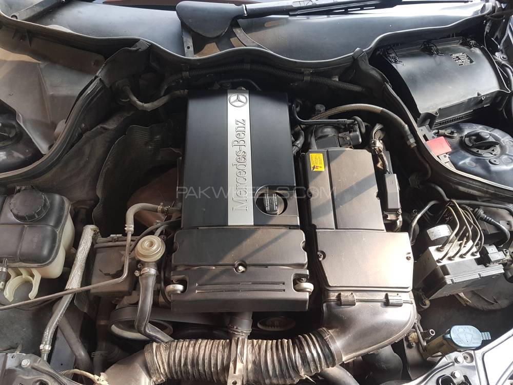 Mercedes Benz C Class 2005 for Sale in Lahore Mercedes Benz C Class 2005 for Sale in Lahore Image-2