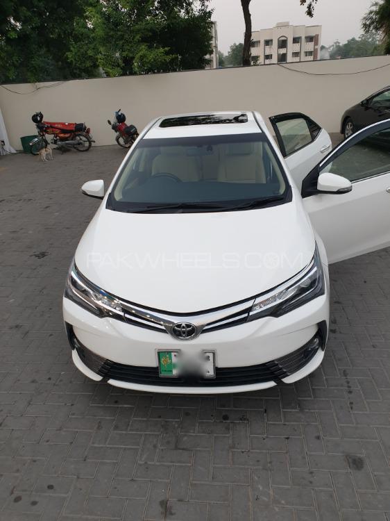 Toyota Corolla 2018 for Sale in Lahore Toyota Corolla 2018 for Sale in Lahore Image-2