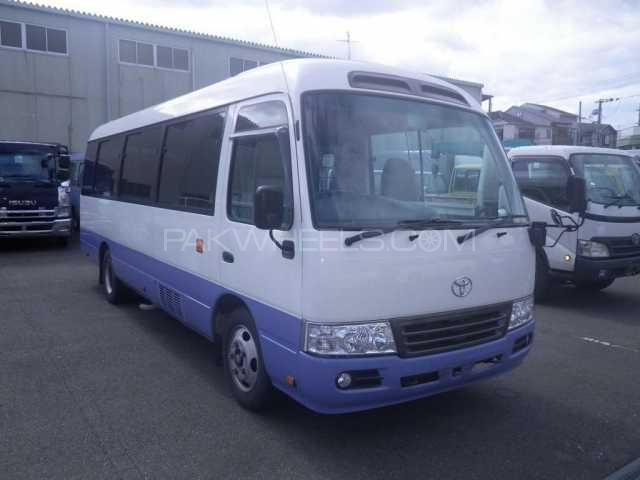 Toyota Coaster 2014 for Sale in Karachi Toyota Coaster 2014 for Sale in Karachi Image-2