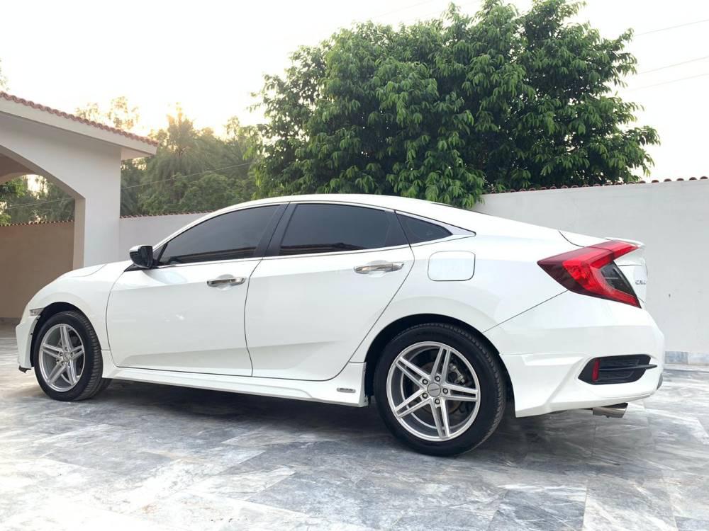 Honda Civic 2016 for Sale in Lahore Honda Civic 2016 for Sale in Lahore Image-3