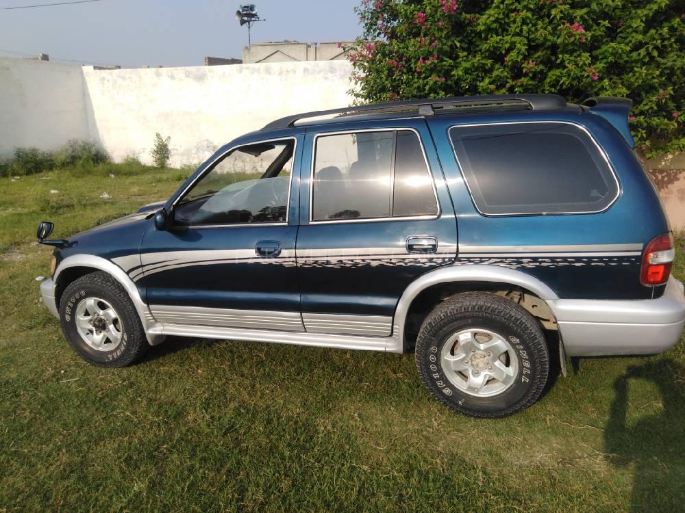 Kia sportage 2003 года