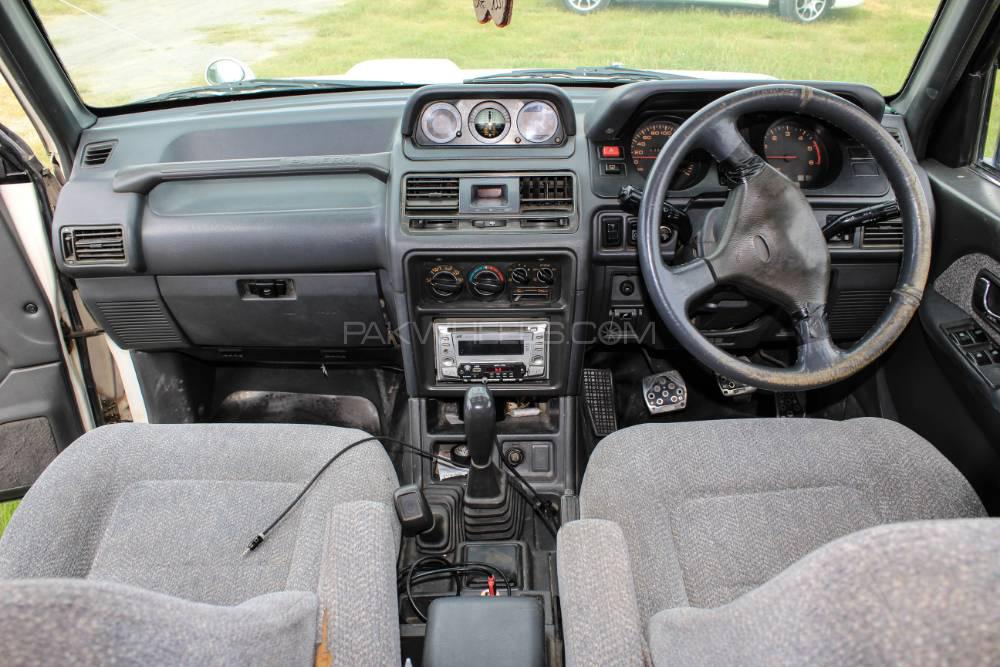 Mitsubishi Pajero 1995 for Sale in Abbottabad Mitsubishi Pajero 1995 for Sale in Abbottabad Image-8