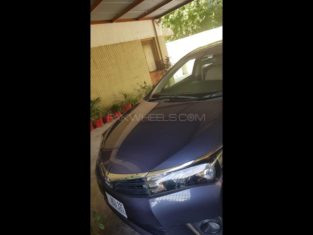 Toyota Corolla 2016 for Sale in Peshawar Image-1