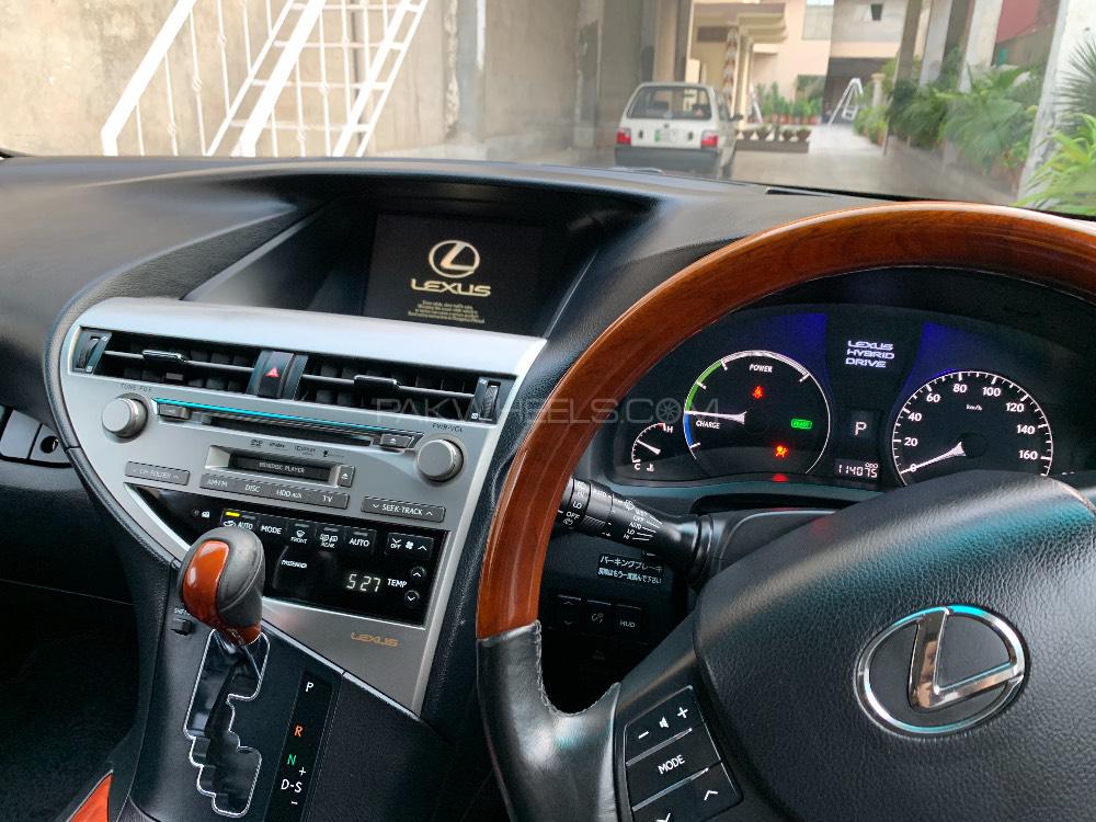 Lexus RX Series 2009 for Sale in Lahore Lexus RX Series 2009 for Sale in Lahore Image-13