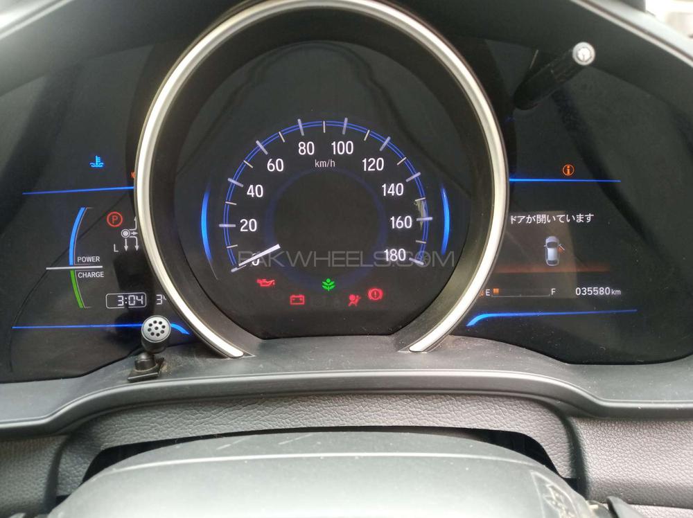 Honda Fit 2015 for Sale in Karachi Honda Fit 2015 for Sale in Karachi Image-4