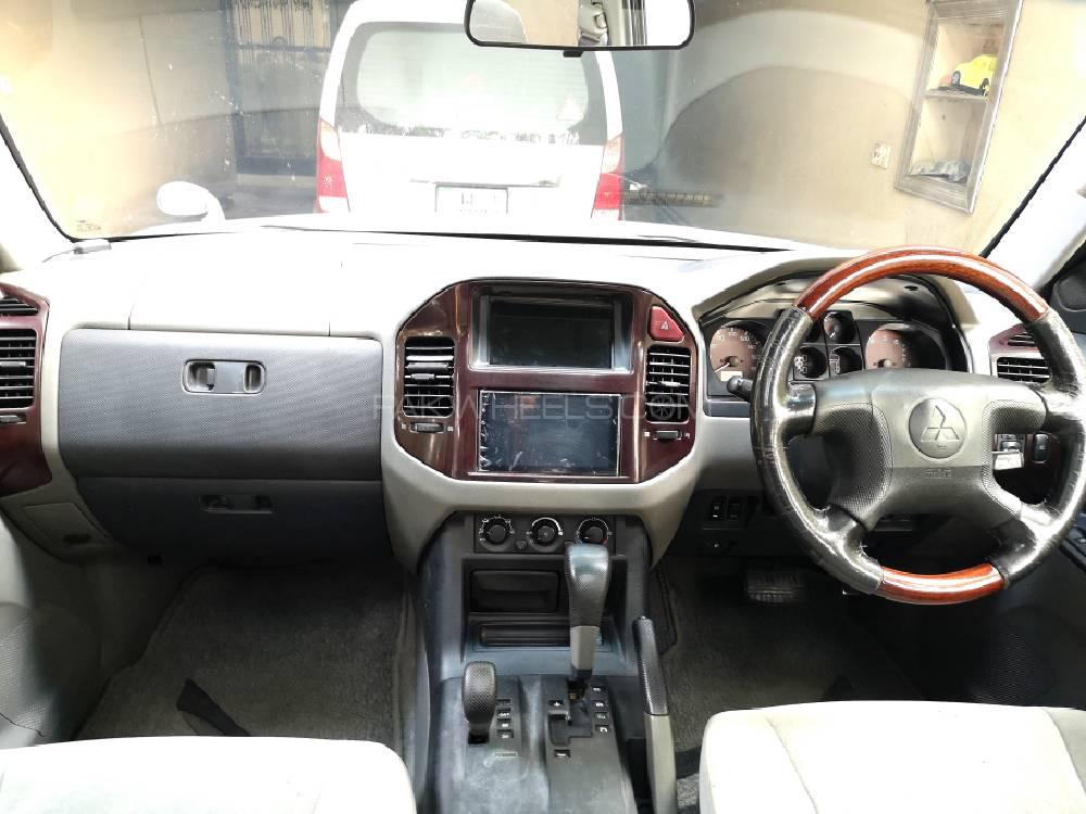 Mitsubishi Pajero 1999 for Sale in Lahore Mitsubishi Pajero 1999 for Sale in Lahore Image-10