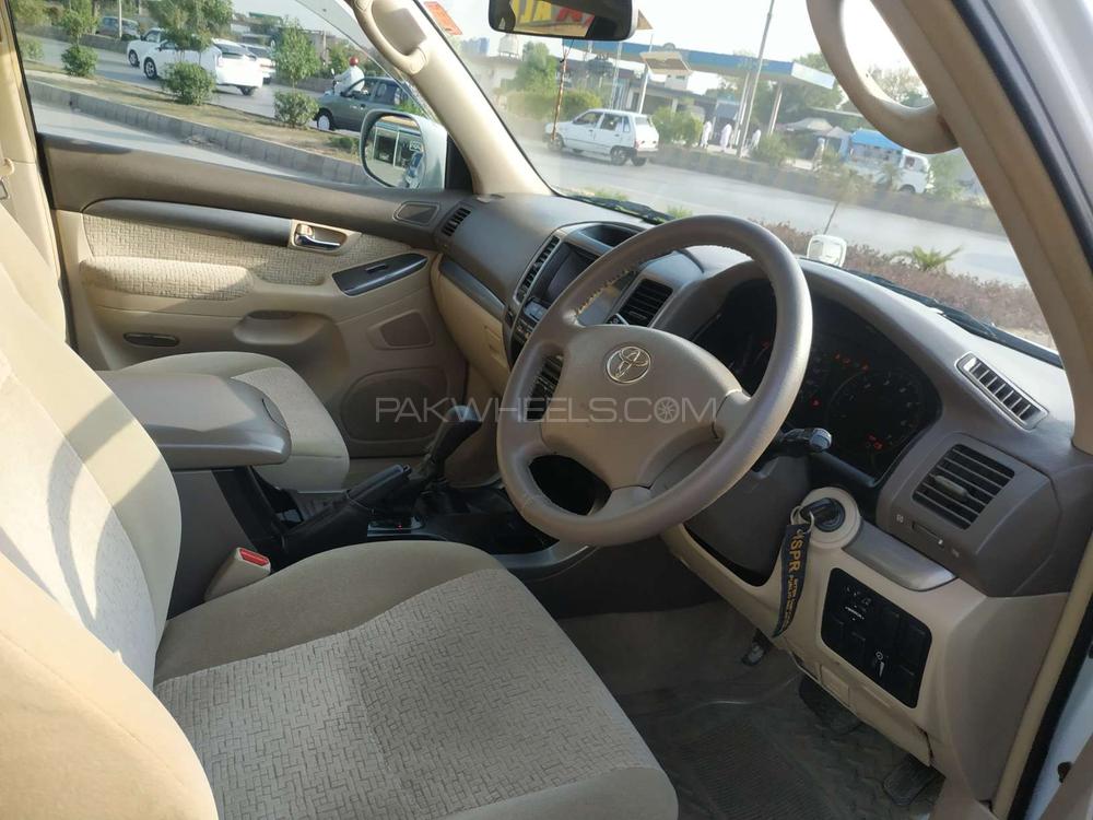 Toyota Prado 2003 for Sale in Peshawar Toyota Prado 2003 for Sale in Peshawar Image-4