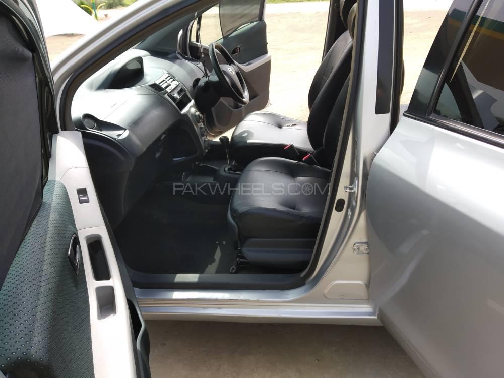 Toyota Vitz 2007 for Sale in D.G.Khan Toyota Vitz 2007 for Sale in D.G.Khan Image-13